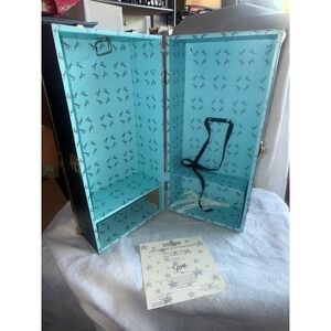 Gene Doll Wardrobe Trunk Ashton Drake Galleries 1997 "What's a Girl to Wear"